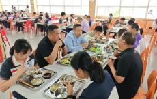 福州市教育局制定局长陪餐制 强化校园食品安全管理